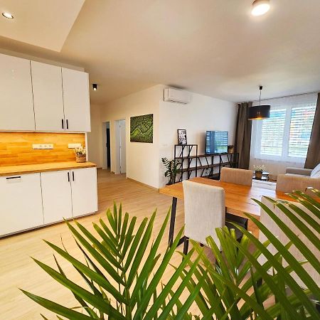 3 Room Apartment 2X Balcony, New Building, 21 Братислава Екстериор снимка
