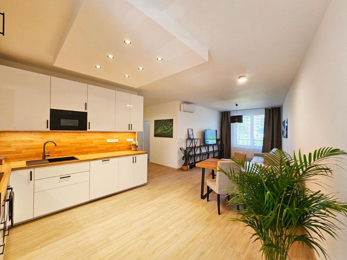 3 Room Apartment 2X Balcony, New Building, 21 Братислава Екстериор снимка